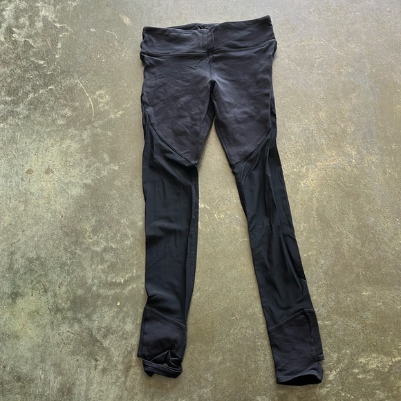 VGUC Alo black leggings sz M - Picture 3 of 8